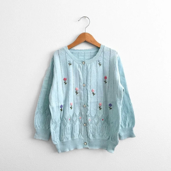 NWT Pretty Girls Long Sleeve Knitted Sweater Boutique Flower Embroidery Blue 5T - Picture 1 of 4